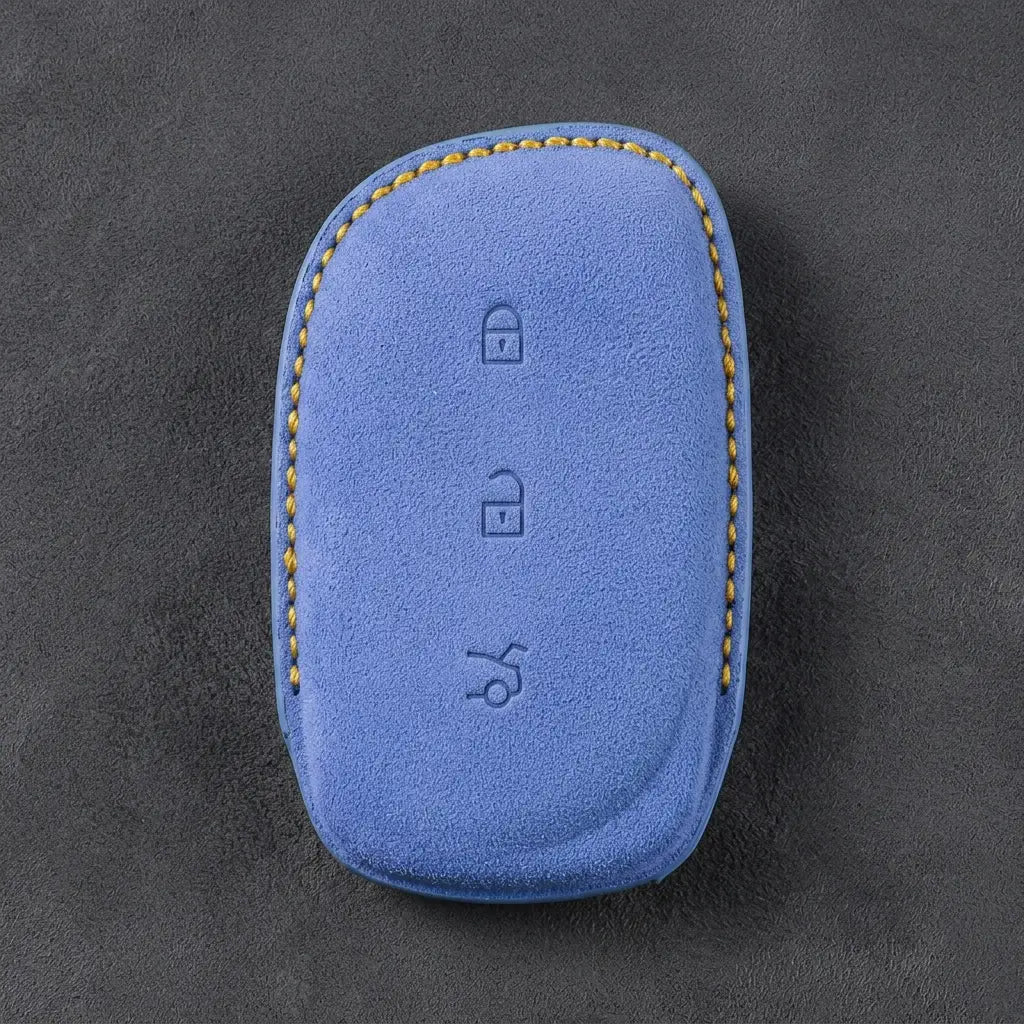 Lynk & Co Hand-Stitched Alcantara Key Fob Cover – Curved 3-Button